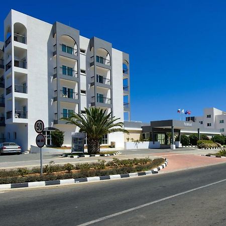 Paramount Hotel Apartments Protaras Exterior photo
