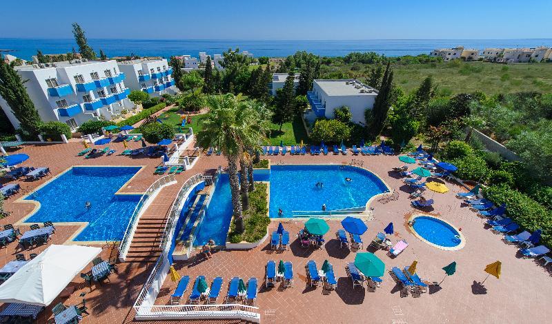 Paramount Hotel Apartments Protaras Exterior photo