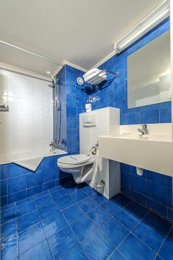 Paramount Hotel Apartments Protaras Exterior photo